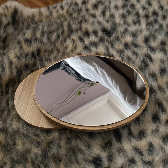 Small Adjustable Bamboo Mirror - Picture 2 of 2